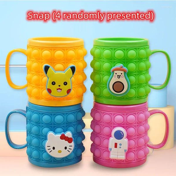 Tazze creative colorate silicone spinta bolle tazze adorabili bambini che bevono tazza di stress sollievo giocattolo