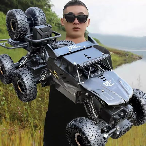 Auto Hot 1: 18 Six Wheel Drive RC Auto Crosscountry Cramping Spray Racing Auto Remote Control Electric Auto Resistente Giocatto