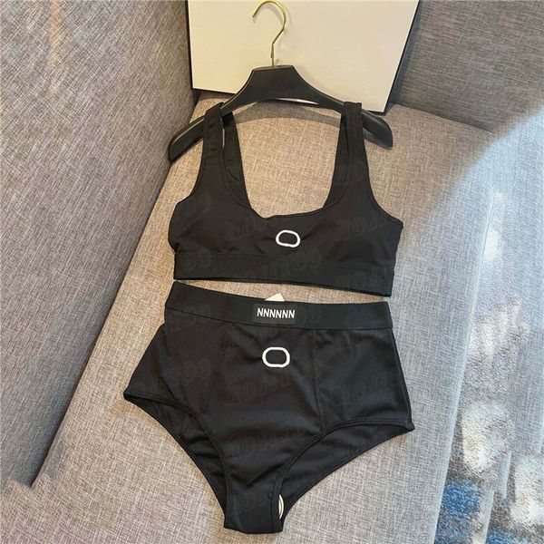 Designer di bikini da donna di lusso sexy da bagno in spiaggia lettera di moda in allacciata su un costume da bagno spaso estivo abiti da yoga