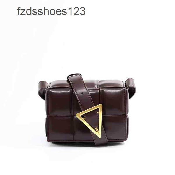 Plaids Lady Bags gewebt kleine Venet -Kassetten Claassic Luxury Mund Bottegss Packet Mini -Tasche Gürteldesigner 2024 Schulter XA4L