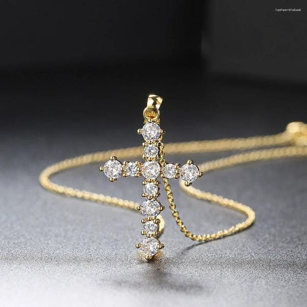 Colares pendentes Zhouyang Cross Colar para mulheres HIP IBED OUT ZIRCON GOLD COR CHINE