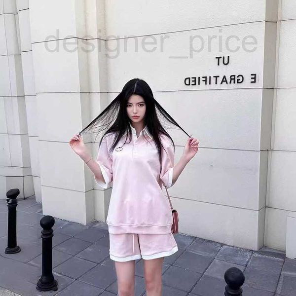 Designer de trajes femininos 2024 Early Spring Casual Fashion Versátil Color Edge Polo Polo de manga curta Alta cintura Destrução curta para mulheres B8ym