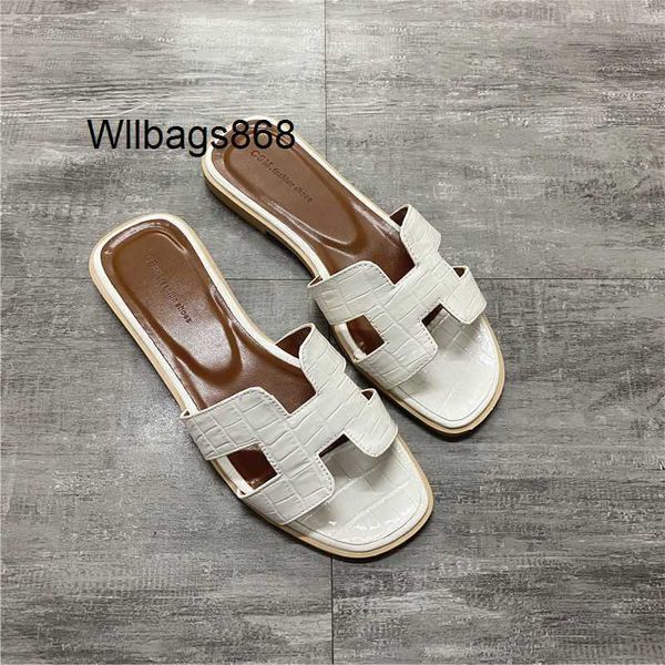 Frauen Home Pantoffeln L neue H Hausschuhe Damen Sommer Mode tragen Ledernetz rote vielseitige Flachschuhe Strand Korean Tourismus Ein Wort Sandalen h hfnb