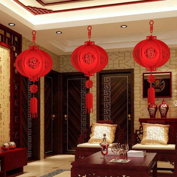 Lâmpadas de mesa 2pcs Ano Lanterna Pingente DIY Festival de Spring Red Decor Holding Decor Hollow-Out Chinês