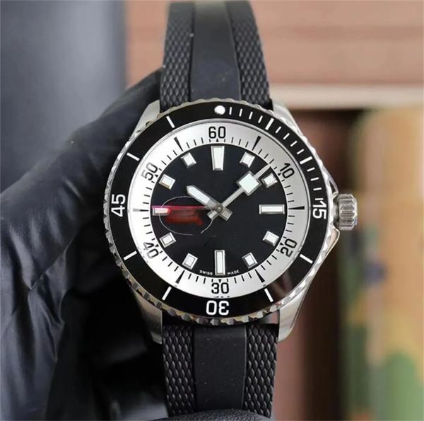 AAA Luxury New Men Watch Fashon Color Bezel Nero Blue Blu in gomma in acciaio inossidabile in acciaio Hardlex Movimento meccanico MECCHIO OGNO