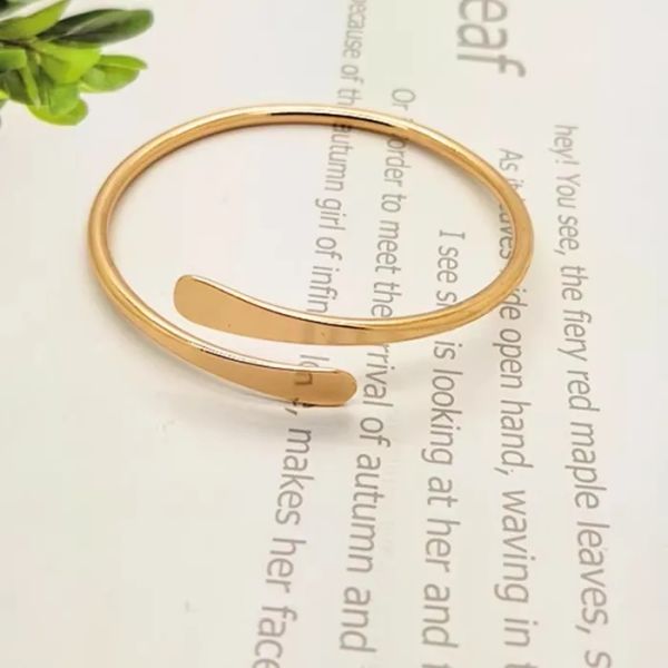 Fios 10 pcs/lote jóias top de qualidade metal cobre bronze simples design pulsão pulseira