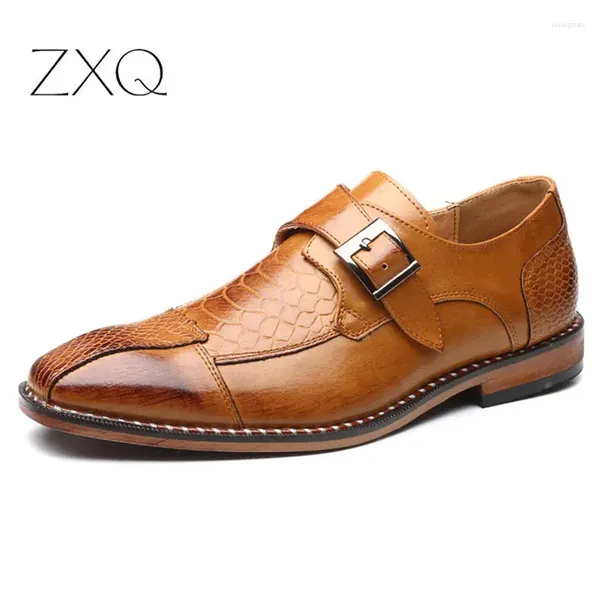 Sapatos casuais 2024 Men pontudos dos homens vestidos de crocodilo clássico Business Couro formal Tamanho grande 38-48 Escritório de calçados de escritório