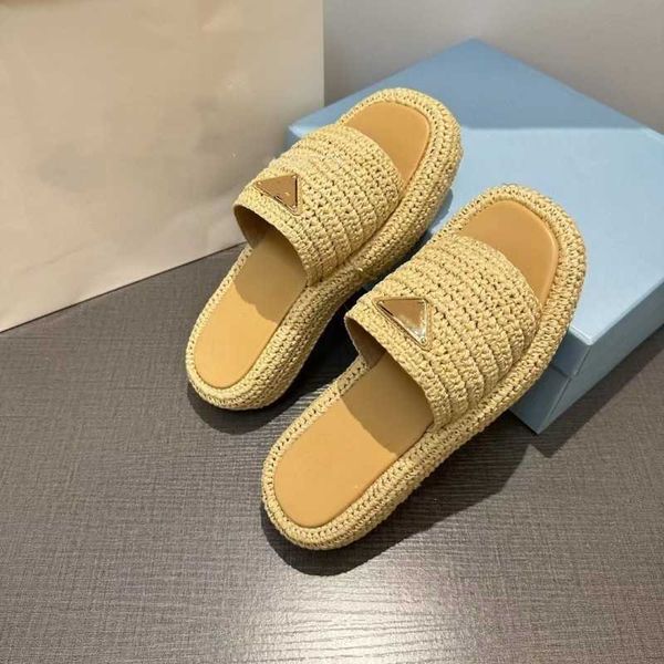 Tasarımcı Siyah Doğal Kadın Flatform Sandal Dokuma Platformu Tığ Muli Saman Slayt Flip Flops Chunky Alt Summer Beach House Kauçuk 3