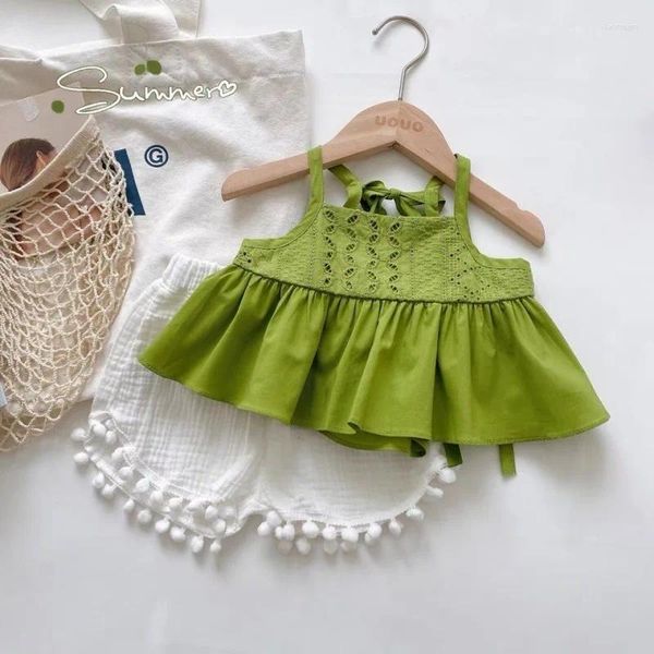 Set di abbigliamento 2024 ragazze Summer Fashion Casual Green Camisole Garze Shorts Abito per bambini Due pezzi