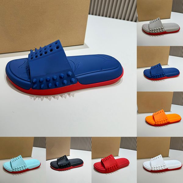 Дизайнерские сандалии скользкие плоские тапочки. Flip Flop Spikes Pantoufle Clide Slide Slide Slide Platform Mul