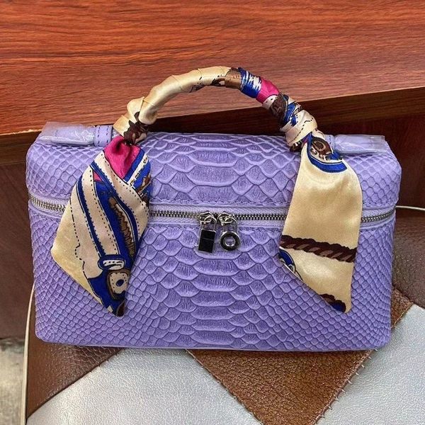 Bolsas de couro 100% genuínas para mulheres Padrão de cobra de vaca Couro de verão Purple Designer Bags Hobo Gray Tote Burse L3f0#