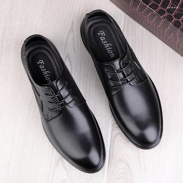 Casual Shoes Retro Leder Business Kleid Schnürung Festhochzeit Oxfords England Trend Männer Slipper Schnürung formelle Anzüge