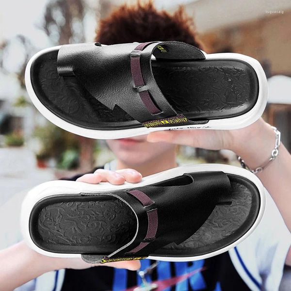 Slippers Summer for Men Fashion Подличная кожа Cool Outdoor Flats 2024 повседневная крытая ванная комната без скольжения пляжные обувь