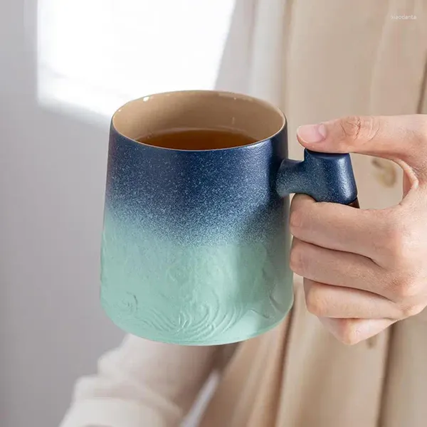 Tassen Tee Tasse mit Infuser und Deckel -Gradientengeprägter Keramikwasserbecher einzigartige Geschenke für Frauen Männer ideal Heimküchengebrauch