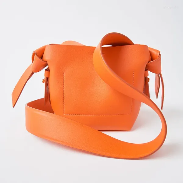 Umhängetaschen kleine PU -Lederhandtasche 2024 Mode einfache Bogenorange -Eimer -Tasche