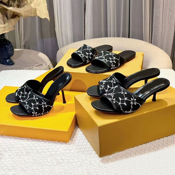 Hausschuhe Designer Room Slipper hochhöre Frauen Schuhe Denim Drucken Neue Objekte Top-Qualität echter Ledersandalen flach und Stiletto-Absätze Sandalen berühmte Schuhe