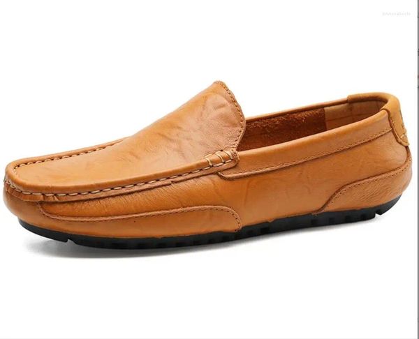 Lässige Schuhe Männer Leder sexy Luxus trendy Slip auf formelle Ladungsstätten Moccasins Modes schwarzes männliches Fahren groß