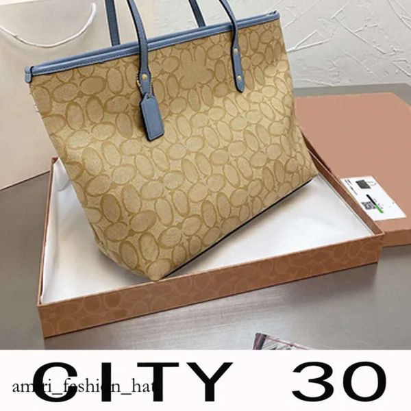 Designer Bolsa Bolsa de ombro de moda de qualidade Mulheres clássicas de lona versátil compras Bolsa de turismo ao ar livre de grande capacidade 7465