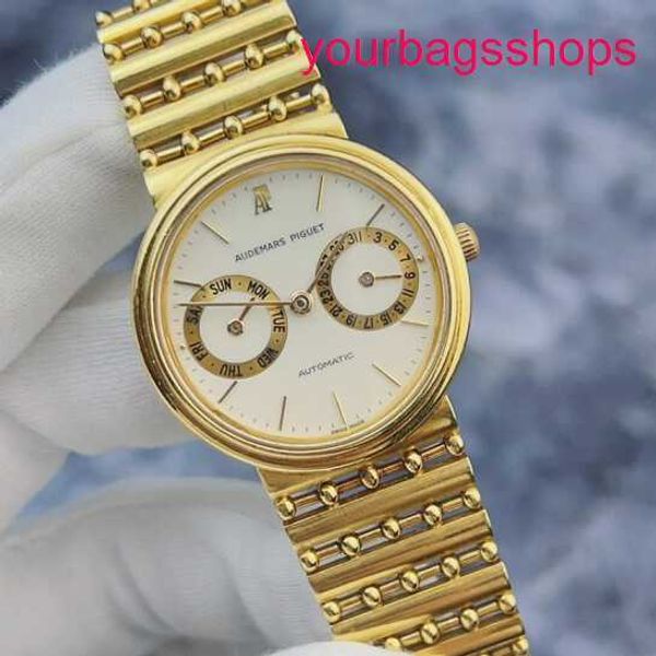 AP Titanium Wrist Watch Material 18K Material 33mm Placa branca Correia dourada do ouro Data Display Display