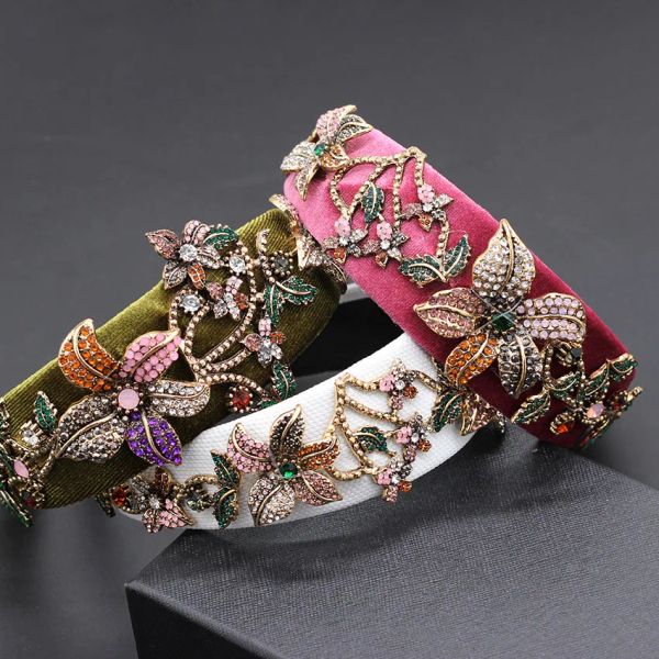 Rings Trumpet Personality Rhinestone Headband Baroque Fashion Sinestones Big Flower Head Abbrautica Palazzo Show Ball Head fascia 849