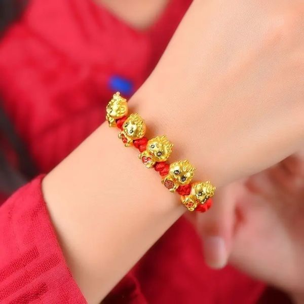 Strands Year of the Dragon Life Bracciale maschile e femminile Wufu Golden Dragon Hand Rope Zodiac Longlong Red Rope Weaving Regali di Capodanno