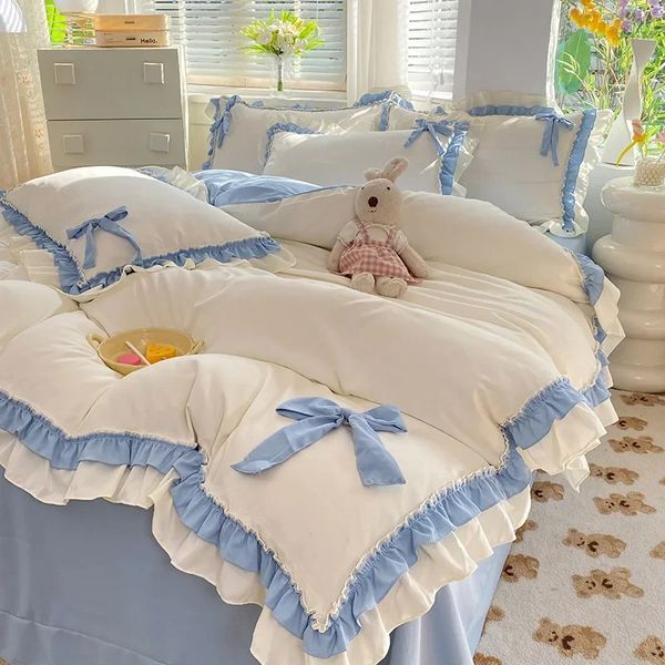 Blue Bedding Sets Kawaii Bed Sheet Broachcase Fashion Girl Princess Duvet Capa 34 peças Decoração de casa fofa 240416