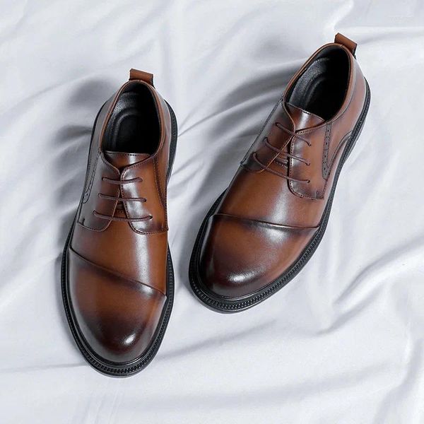 Vestido sapatos de negócios casuais homens mocassins vintage britânicos em couro formal de luxo de luxo de casamento primavera de outono trabalho oxfords