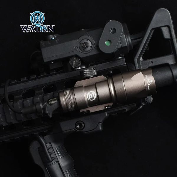 Scopes Aisoft Surefir M300 M300A Mini Scout Light M600 M600C Flashlight 600lumen ARMA TATTICALE LED con doppia funzione swtich