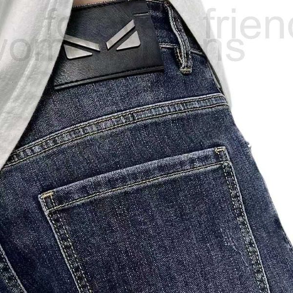 Jeans Designer de jeans Classic Blue Monster Eyes Pernas retas Lavagem de luxo de desgaste resistente a linha superior patch de motocicleta vintage