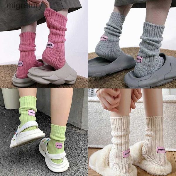 Erkek Çoraplar Erkek ve Kadın Orta Tüp Pamuk Yığılmış Çorap Kore Işık Japonca Tek Etiket Çift Spor YQ240423