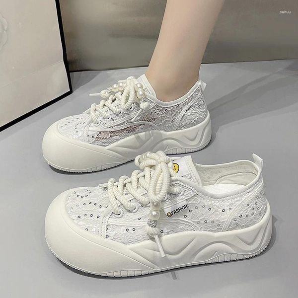 Lässige Schuhe 2024 Leder Frauen weiße Spitzen Frau Vulkanisieren Sneakers Frauen atmungsaktiven Sport Walking Running Platform Wohnungen