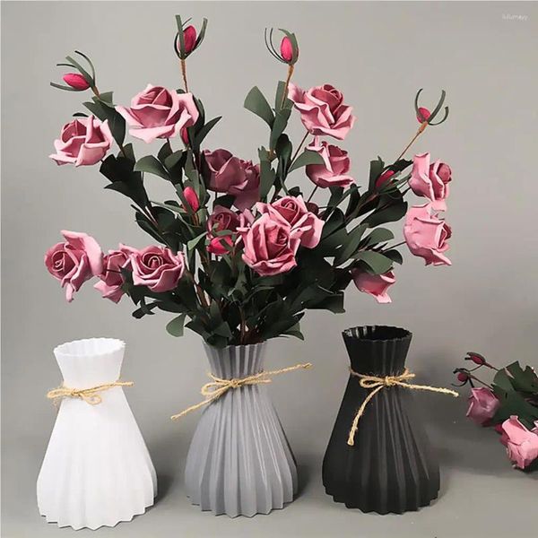 Vasi di plastica Vase Vase l'usura resistente squisito matrimonio anticoramico a base di fiori da casa