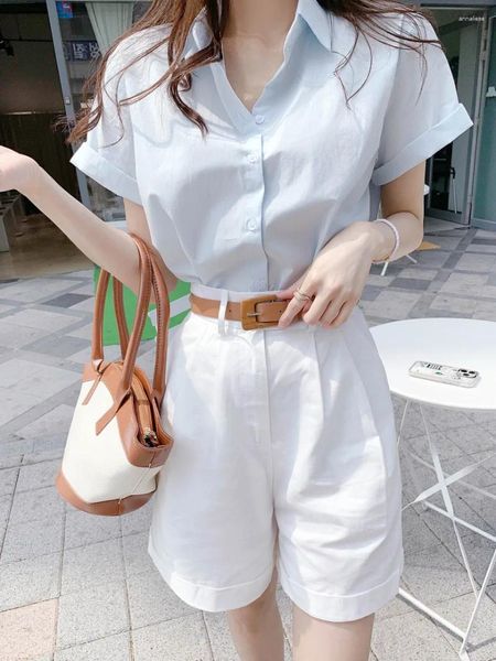 Mulheres femininas Gkyocq 2024 Summer Mulheres de duas peças conjuntos de moda coreana Camisa de manga curta alta cintura larga shorts de pernas look