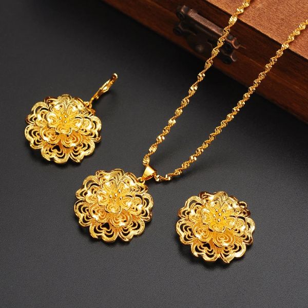 Halsketten Neue Dubai Gold Farbe Luxuriöses Mode African Big Flower Schmuck Set Frauen Mädchen Charme Anhänger Halskette Ohrringe Geschenk