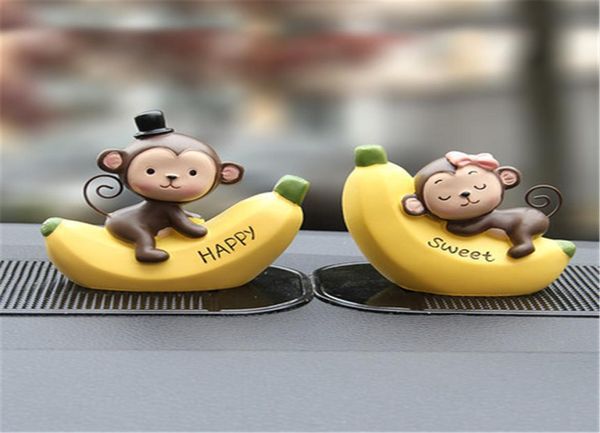 Creative fofo macacos de amor decorações de painel de carro ornamentos para casa presente de férias lovemonkey banana8723269