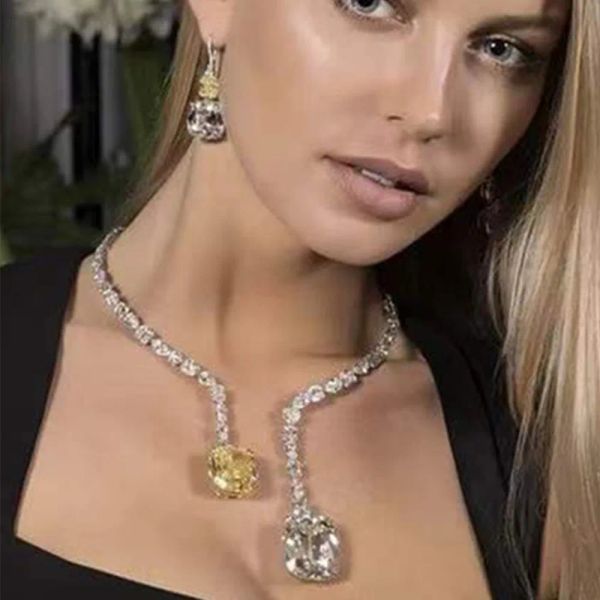 Collane Elegante doppia grande cernice Cristallo Cucciale Cottaio Collana Cance di gioielli da sposa per donne Shiny Rhinestone Open Gloker Necklace