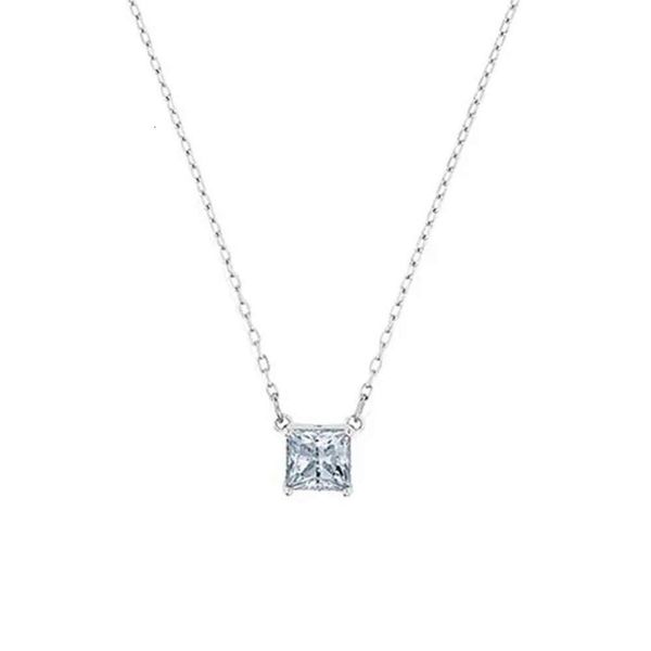 Swarovski Halskette Designer Frauen Originalqualität Anhänger Halsketten Quadratische Silber -Einzeldiamant Halskette für Frauen mit Kristallkragenkette für Geschenkfrauen Frauen