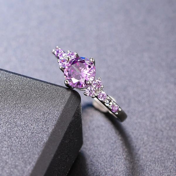 Bande Zhouyang Purple Crystal Rings for Women Trend 2024 Zircon Silver Color Ringe Accessori Angelli Regali di matrimonio Gioielli R492