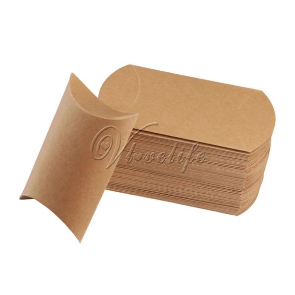 Cuscino 100pcs/lotto a forma di cuscino scatola di caramelle scatola regalo per feste di nozze decorazioni brown kraft wholesaleses 9 cm x 13 cm x 3,5 cm