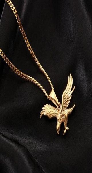 Flight Eagle Collana a ciondolo in oro in oro in acciaio inossidabile Ala da falco da uomo Gioielli da uomo intero Hiphop Necklace5492934