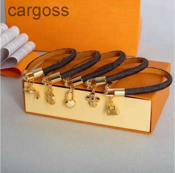 Charm Bracelet Leather Fashion Lock Classic Designer de jóias planas marrom marrom metal para homens e mulheres amantes Presente Z75B