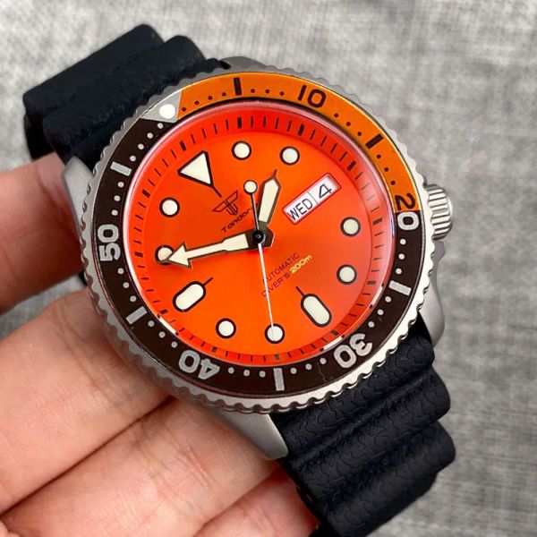 Uhren Titanium SKX Diver Mechanical Watch Men Tandorio Armbandwochtag Datum NH36 MOVT 120Clicks Bedrel Silicon Band 20Bar Clock