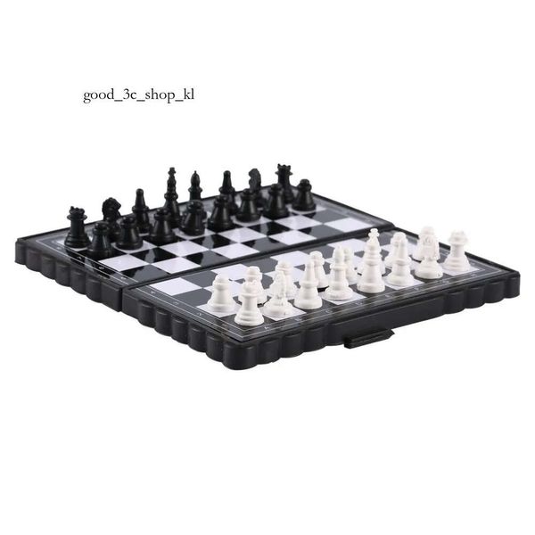 Atividades de jogos ao ar livre 1 Mini Mini International Chess Dobring Magnetic Chessboard jogo de tabuleiro portátil Kid Toy Drop 687