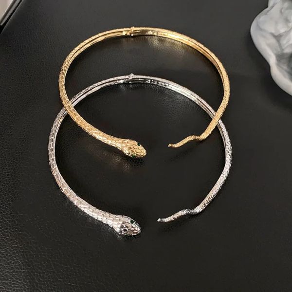 Halsketten Metall Schlangenformige Halsketten für Frauen Mode personalisierte europäische amerikanische Design Trendy Halskette Halskette Strass Schmuck