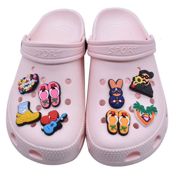 Anime Charms Baby Singer Cool Singer Local Memórias de Infância Funny Gift Cartoon Charms Acessórios para sapatos PVC Decoração de fivela de borracha macia Charms