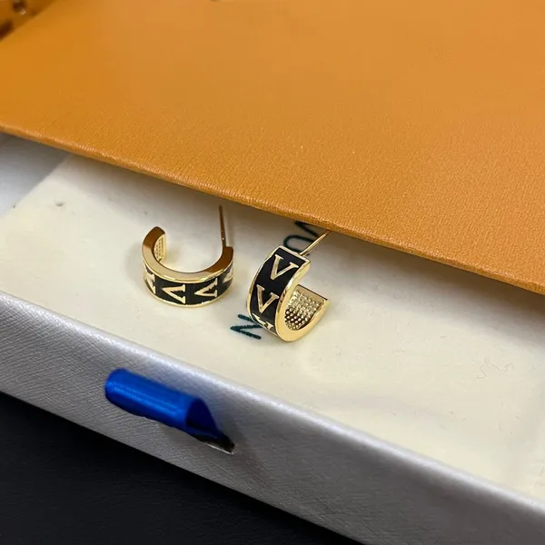 Modedesigner Brandbriefe Hengst Ohrringe Luxus Frauen Gold plattiert Silber Edelstahl Ohrring Armband Designer Hochzeitsfeier Schmuckschachtel