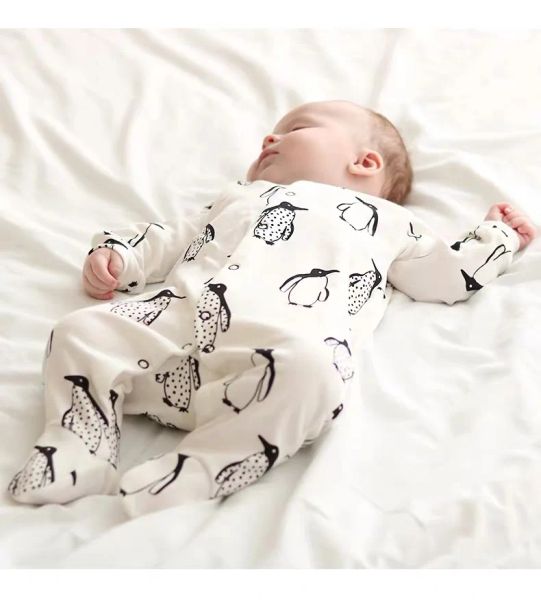 Einszene Neugeborene Jungen Rolpper Langarm Pinguin Print süßer Baby Jungen Mädchen Kleidung Jumpsuit Säugling Kleidung Set