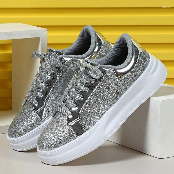 Scarpe casual Sneakers in pelle d'argento Sneaker Lace-Up Women Spring Slip Vulcanized on Ladies Outdoors Uomini che camminano amanti