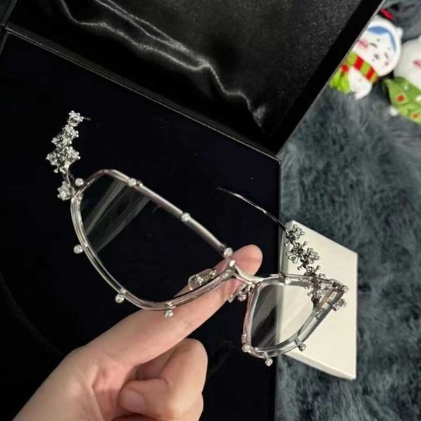 Designer Sonnenbrille 2024GM neue Brille mit diamantförmigen Linsen Instagram Promi Internet Promi Street Foto gleicher großer Rahmenbrillen Rahmen