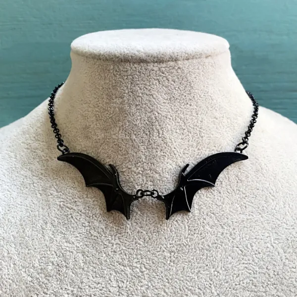 Halsketten Goth Vampire Vintage Fledermaus Wings Hingehnung Hingehörer Halskette Weihnachten Hexengeschenk für Frauen beste Freunde Neue Modeschmuck